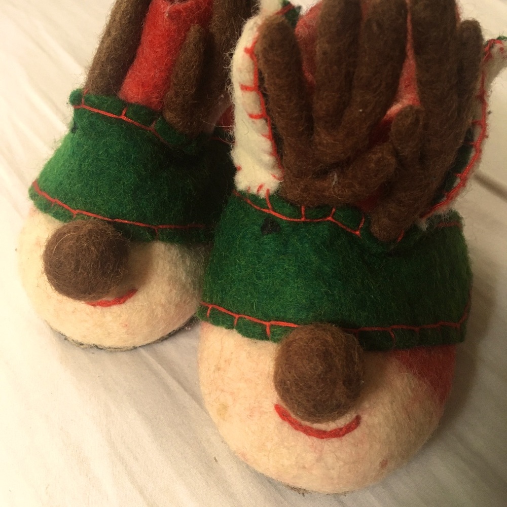 Wool reindeer slippers